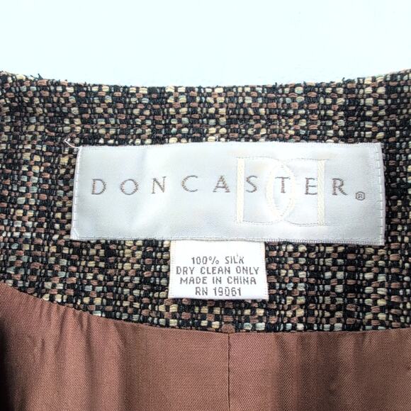 Vintage Doncaster Tapestry 100% Silk Fitted Blazer Women's Size 10 Shoulder Pads - Picture 3 of 8